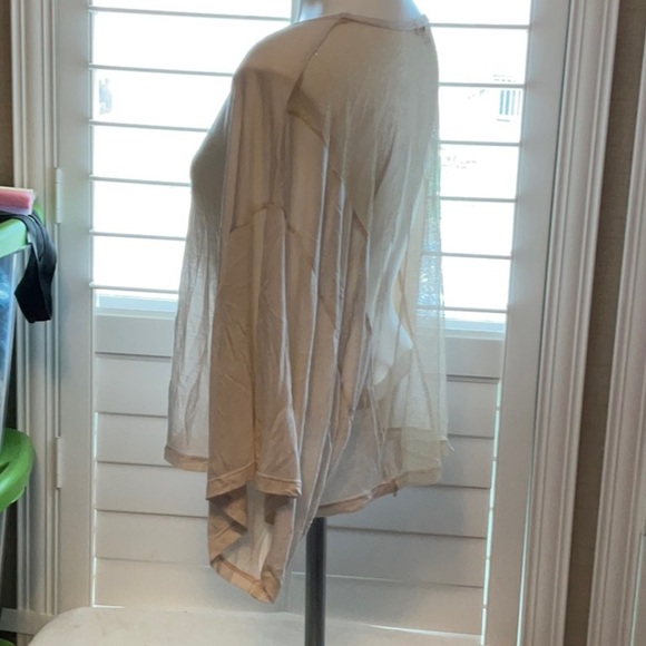 Forever 21 Tan Boxy Oversized 3/4 Sleeve Blouse - Picture 4 of 7